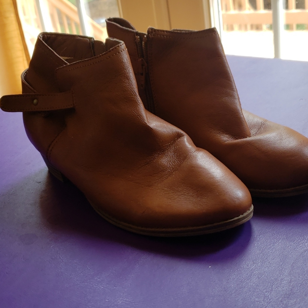 Boots - Picture 2 of 2